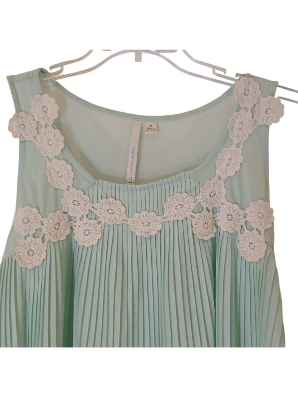 Lauren Conrad Medium Mint Green Sleeveless Pleated Top Floral Lace Details #I-11 - Picture 7 of 7